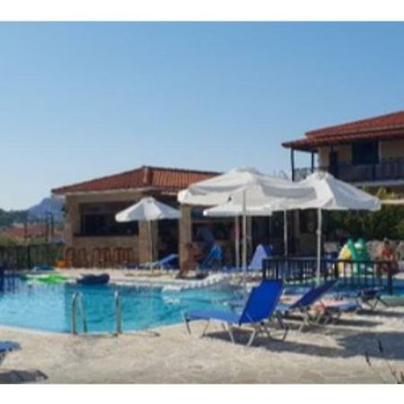 זקינתוס Krinas Aparthotel מראה חיצוני תמונה